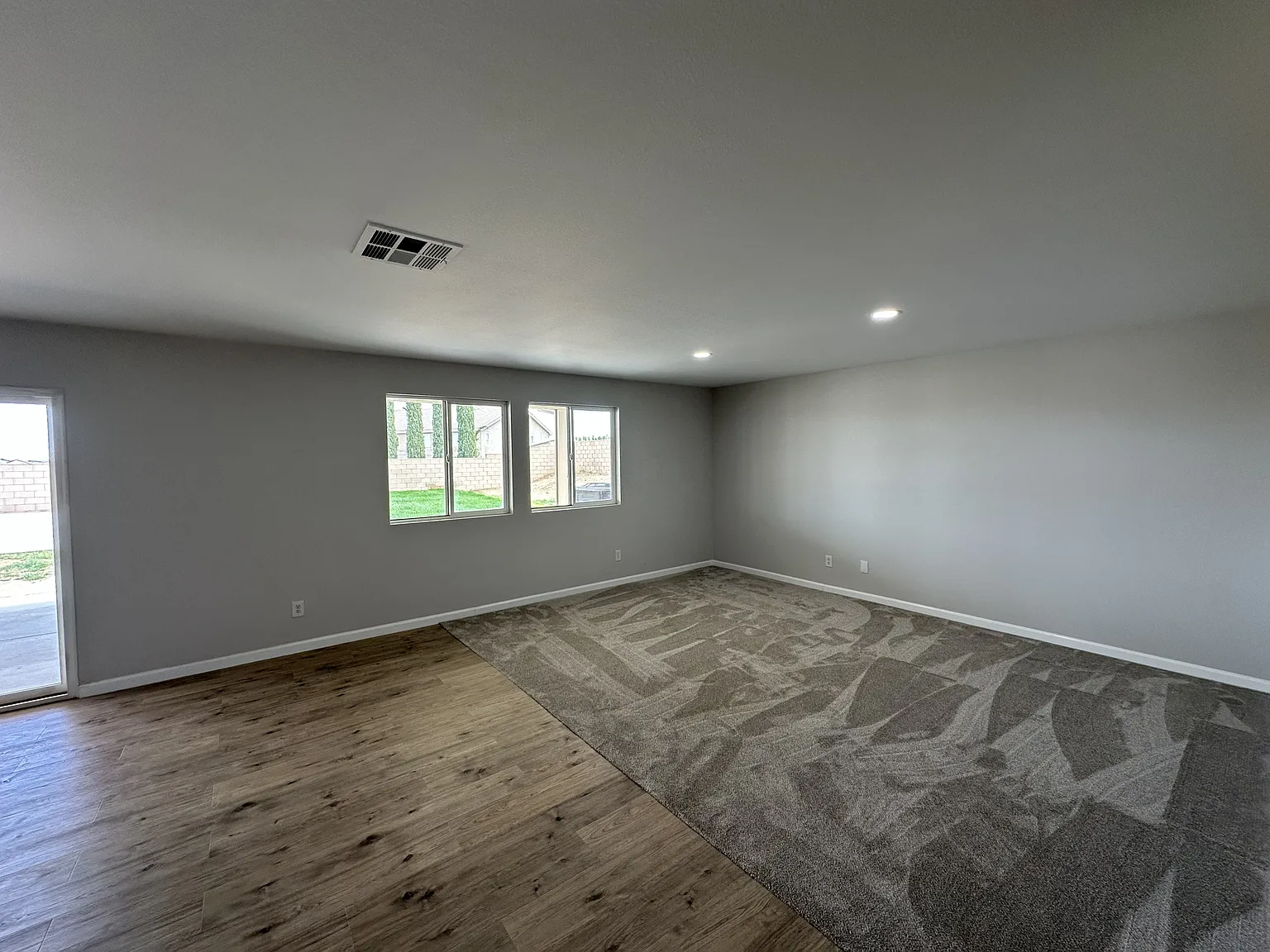 4 bed, 2.5 bath, 2512 sqft, $3,695 — Photo 3