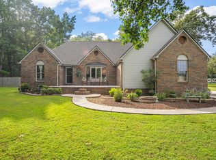 328 Chase Bend Rd, Estill Springs, TN 37330