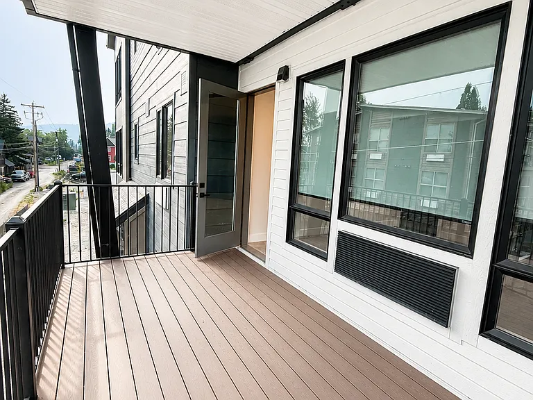 105 Colorado Ave #303 — Photo 2