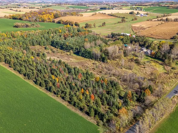 W4333 Skyline DRIVE, Campbellsport, WI 53010