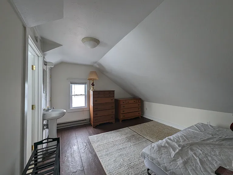 8 6th St #C — Photo 7