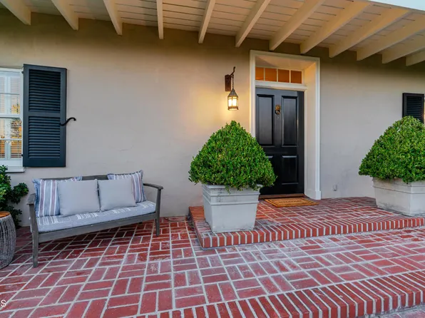 2051 Mendocino Ln, Altadena, CA 91001