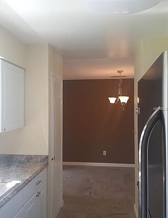 5th image of 2852 Empire Pl