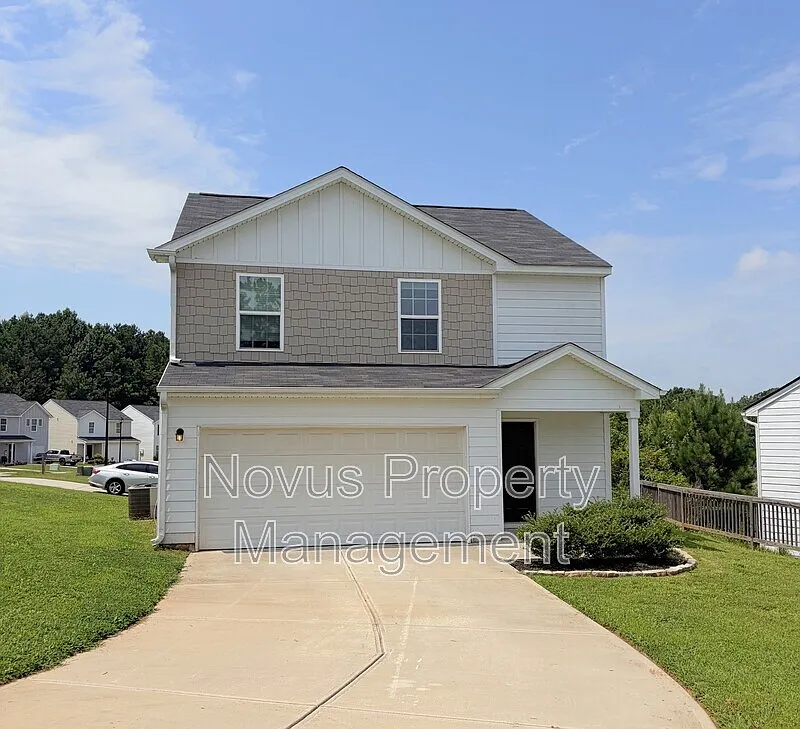 3 bed, 2.5 bath, 1610 sqft, $1,695 — Photo 1