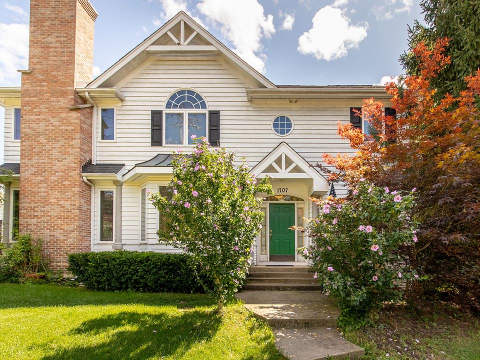 1st image of 1707 Kiest Ave