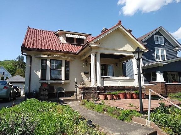 2nd image of 1609 Kinneys Ln