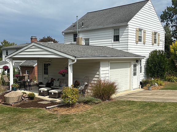 3rd image of 4 Denton Rd