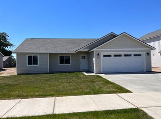 1416 S Madison St, Moses Lake, WA 98837