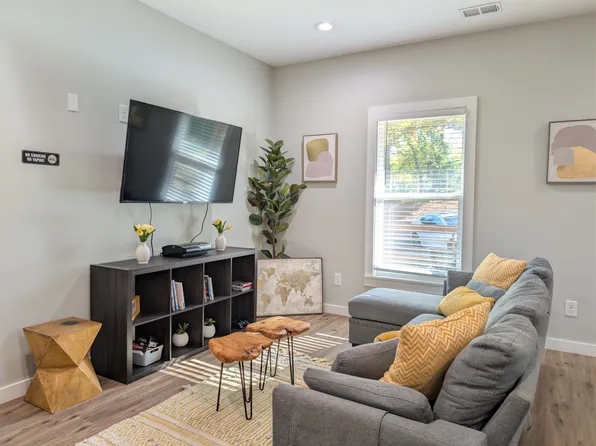 5 Evelyn Way NW #A, Atlanta, GA 30318