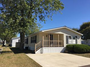 230 Devonshire Dr, Dimondale, MI 48821