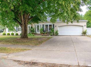 907 N Stanley Dr, Chillicothe, IL 61523
