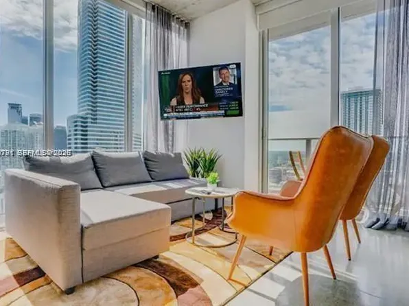 151 SE 1st St, Miami, FL