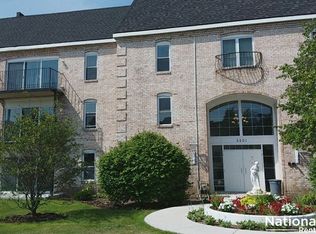 5201 Carriageway Dr APT 207, Rolling Meadows, IL 60008