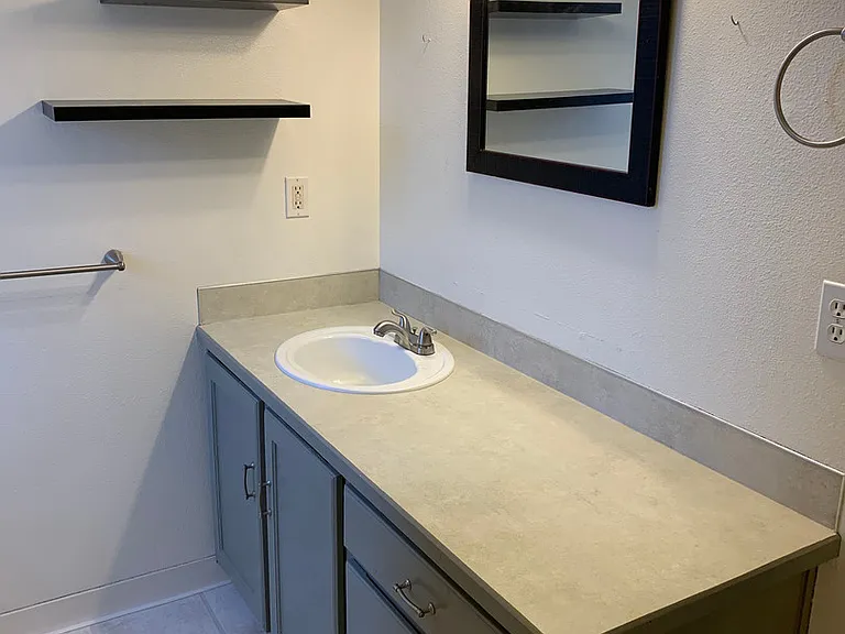2877 W Ona St — Photo 19