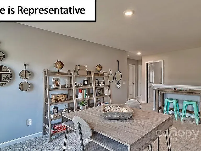 Austin Estates Dr — Photo 16