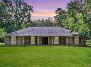 14584 Bon Dickey Dr, Baton Rouge, LA 70818