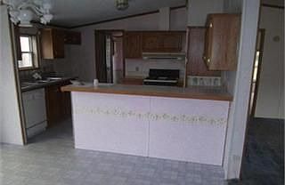 4th image of 1367 180th Ave