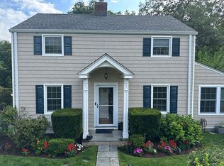 60 Sunset Dr, White Plains, NY 10604