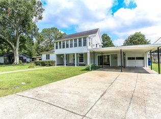 610 W Plaquemine St, Jennings, LA 70546