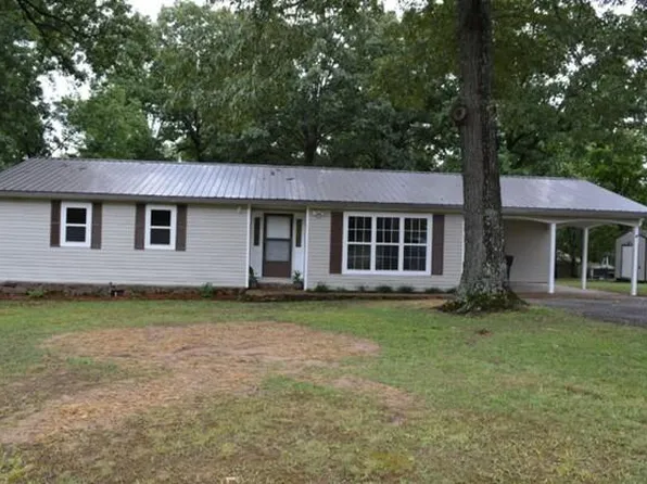 1428 White Dr, Batesville, AR 72501