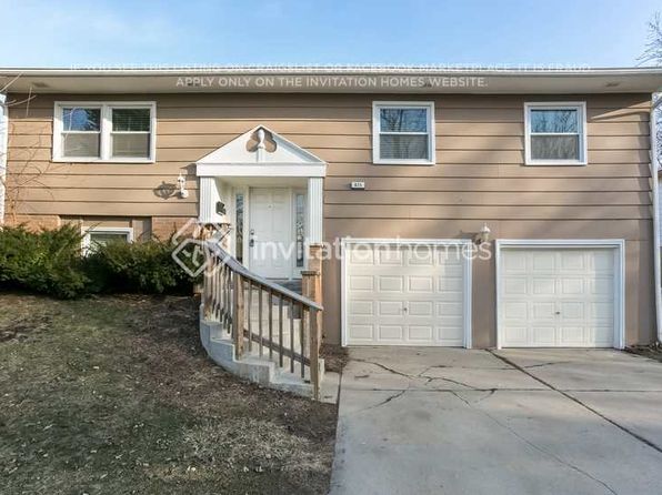 825 W Manor Ct