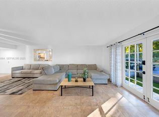 7554 Stirling Rd APT 102, Hollywood, FL 33024