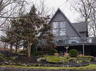 181 Forest Lake Dr, Andover, NJ 07821