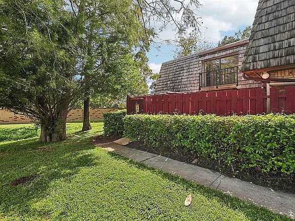 2nd image of 1510 Winter Green Blvd #1