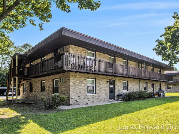 1826/1818 Sunnyside Dr, Kalamazoo, MI 49048