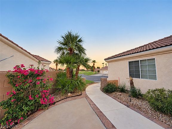 3rd image of 1166 Golf Club Dr