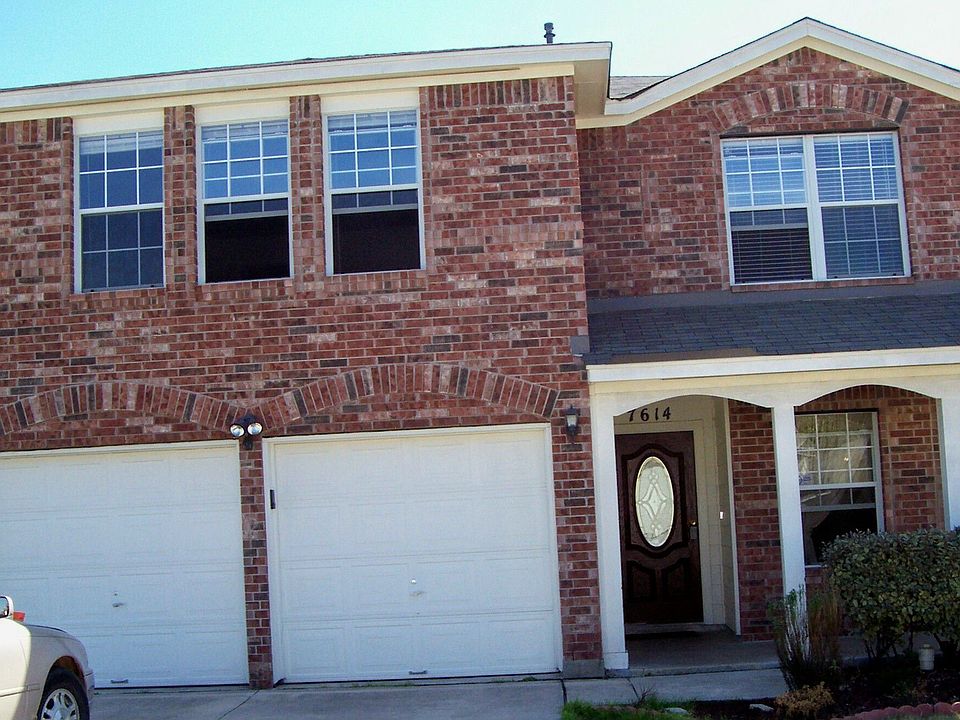 1st image of 7614 Parkwood Way