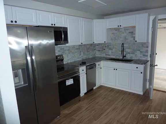 4th image of 513-A Bryden Dr #B