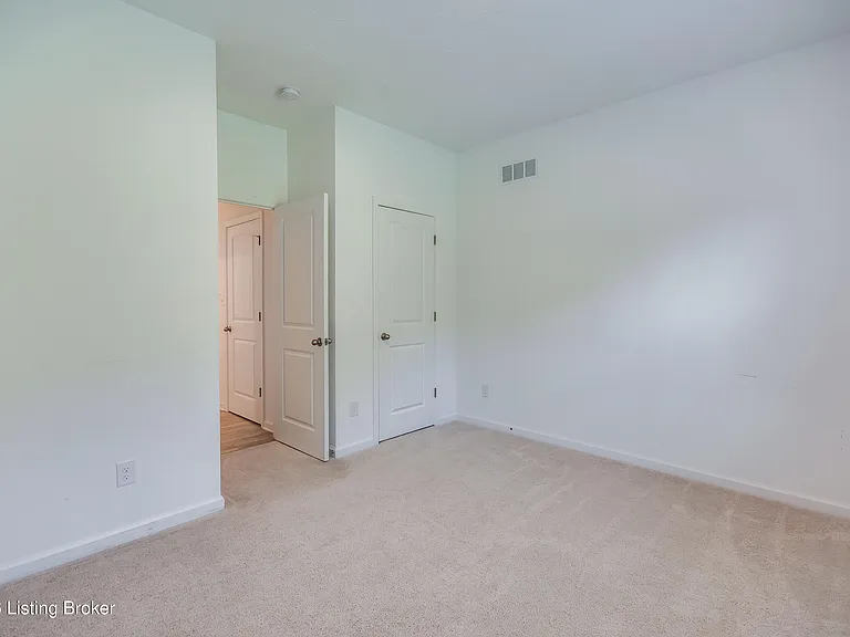 17010 Meander Way — Photo 38