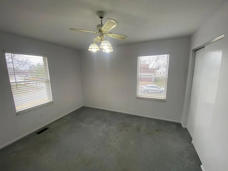 60 Dogwood Ln — Photo 10