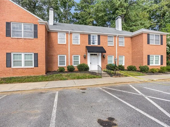 344 Hanover Arms Ct APT C, Winston Salem, NC 27104