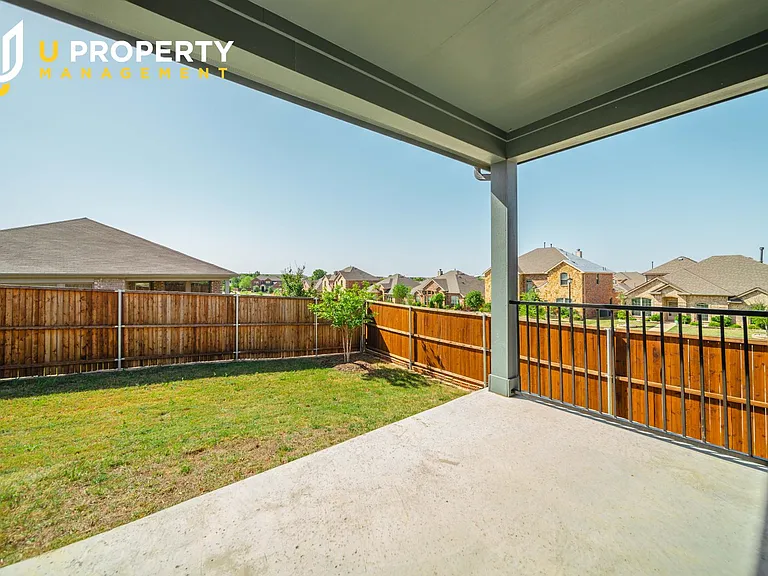 3902 Aventino Ct — Photo 28