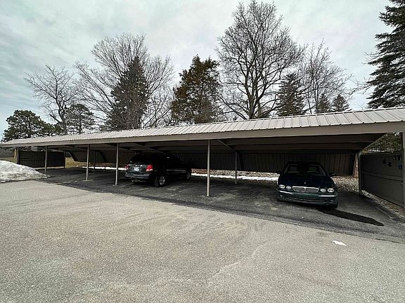 2nd image of 5518 Golfview Ct #3