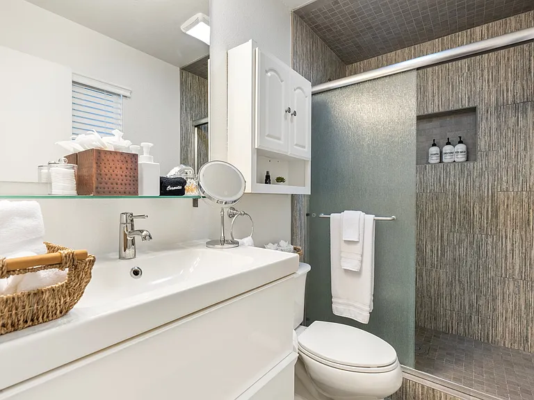 2510 E Hermosa Dr — Photo 19