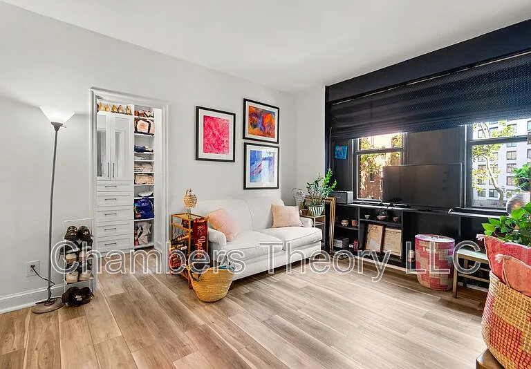 2515 K St NW #403 — Photo 7