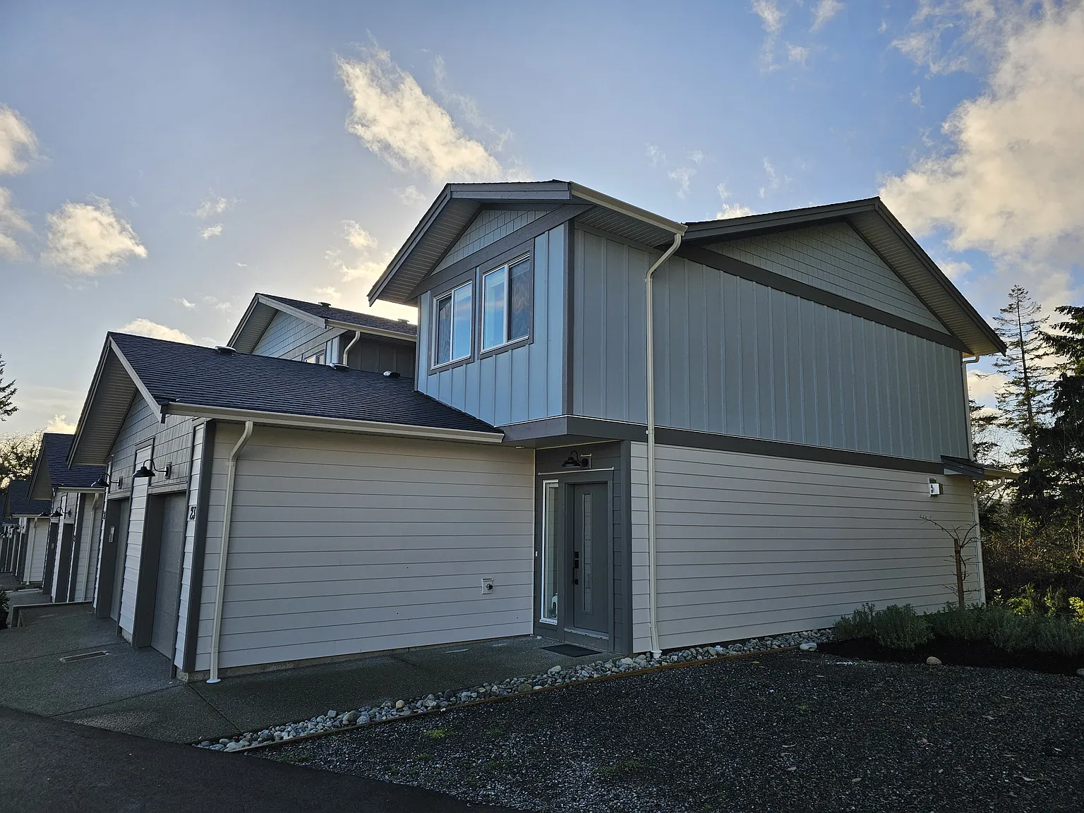 3195 Herons Way photo 1