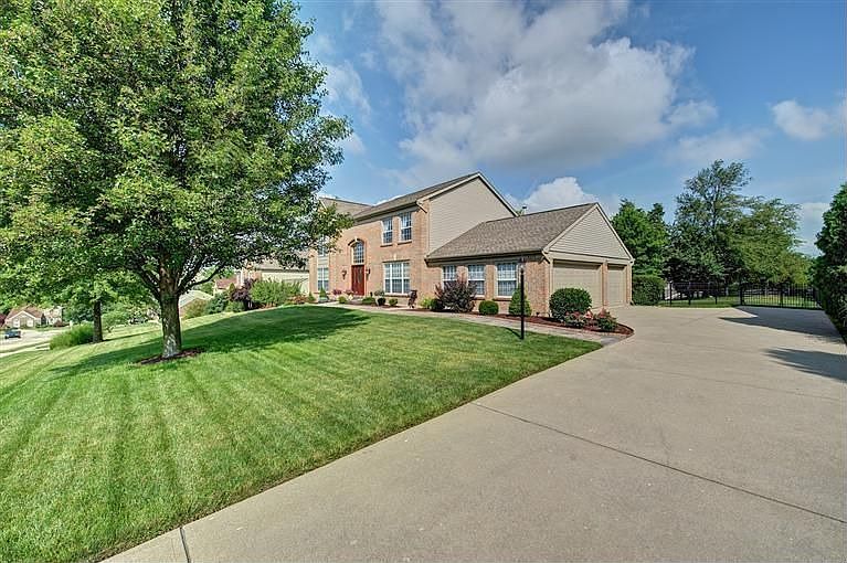 1st image of 8239 Pine Knoll Ct
