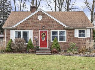 4620 W 227th St, Fairview Park, OH 44126