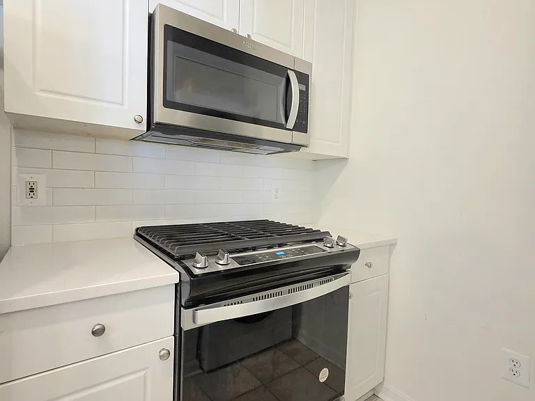 2791 Centerboro Dr #290 — Photo 9