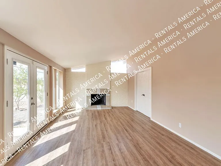 1311 W Wheatridge Dr — Photo 5