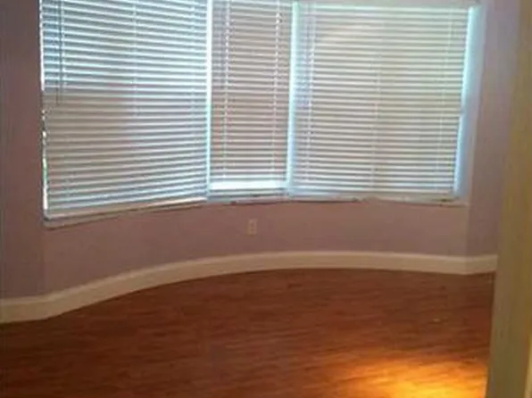 955 NE 98th St, Miami Shores, FL 33138