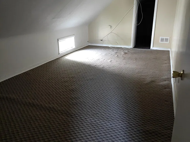 148 Crisfield Ave #2 — Photo 4