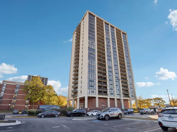 2901 S Michigan Ave APT 1909, Chicago, IL 60616