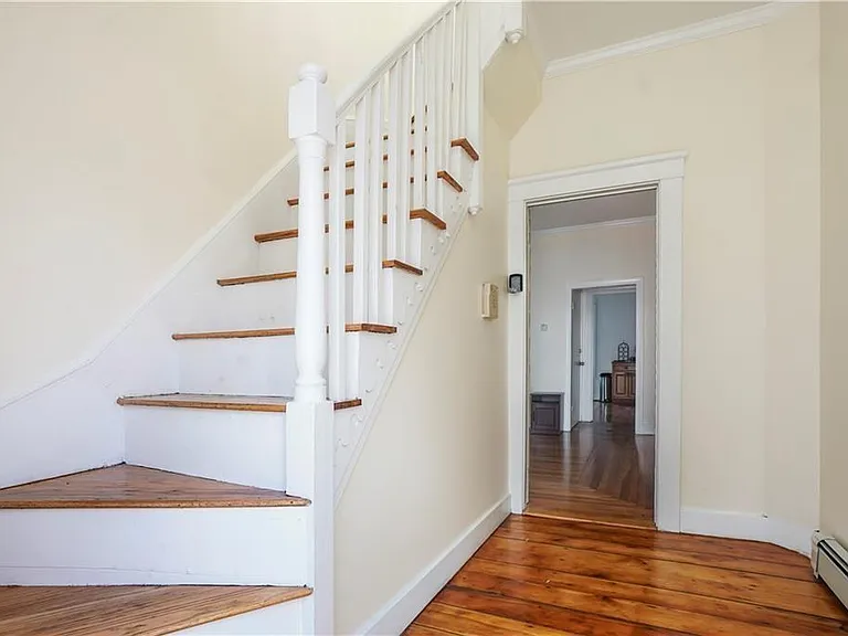 32 Ann St #1 — Photo 4