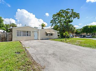 6103 SW 2nd St, Pompano Beach, FL 33068