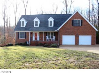 4340 Stebbins St, Chester, VA 23831